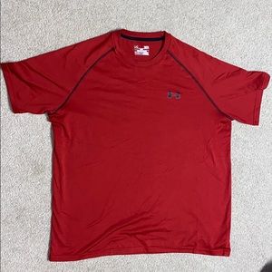 Under Armour Men’s Large T shirt